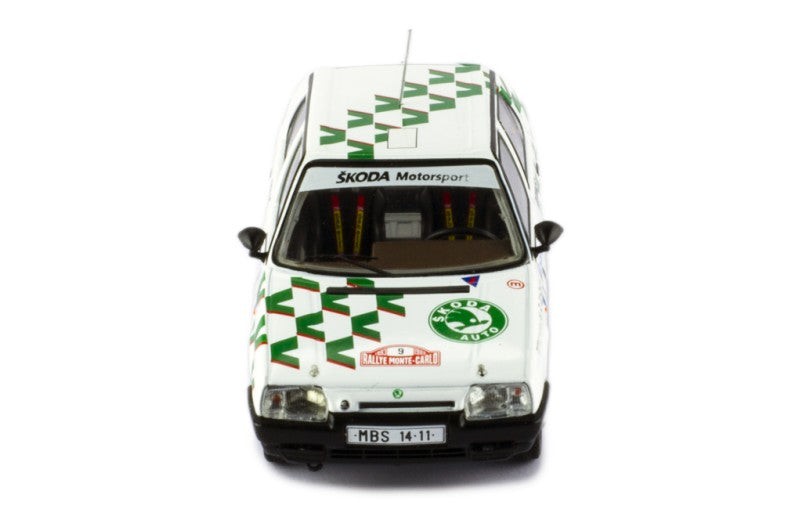 RAC414A SKODA FAVORIT 136L #9 P.SIBERA - P.GROSS RALLYE MONTE-CARLO 1993