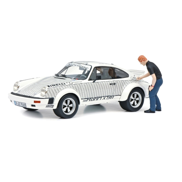 450024900 ポルシェ 911 Walter Rohrlフィギュア付 Rohrl x 911