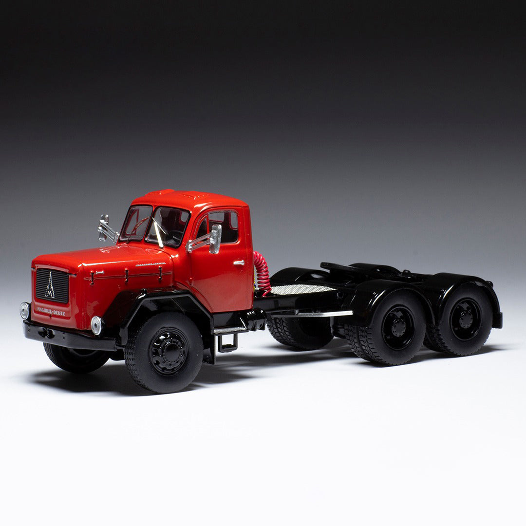 TR120 マギルス ジュピター 6×6 レッド